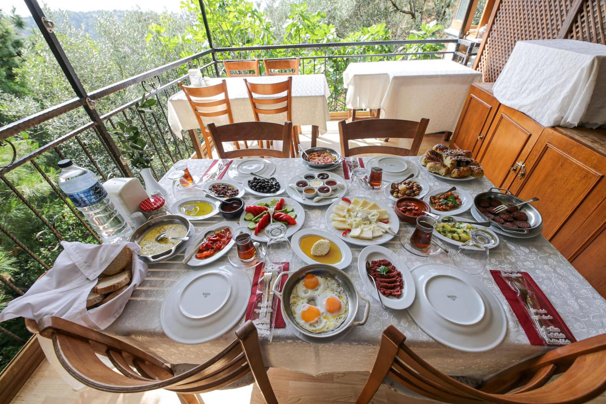 Dusler Vadisi Kazdaglari Hotel Edremit  Buitenkant foto